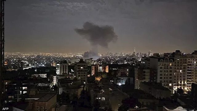 تقارير عن وقوع انفجارات في طهران والسلطات تنفي