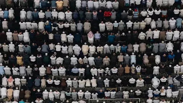 صلاتي العشاء والتراويح ارشيفية