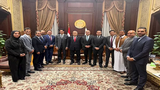 لقاء برلمانية الشعب الجمهوري رئيس مجلس الشيوخ