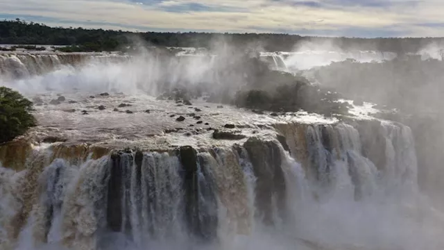 الشلالات المقلوبة