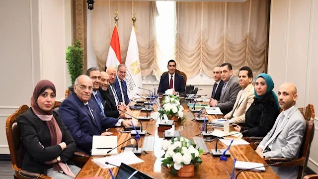 وزير الرياضة مع المنظمة المصرية للمنشطات