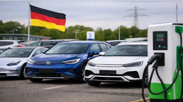  السيارات الكهربائية 