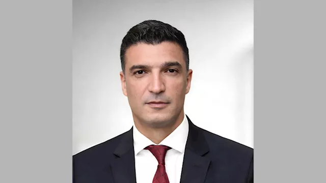 خالد هاشم وزير الصناعة