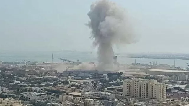 الكويت.. إصابة 3 جنود في قاعدة على السالم جراء سقو