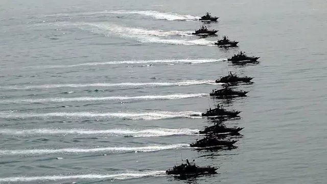 زوارق مسلحة - ارشيفية