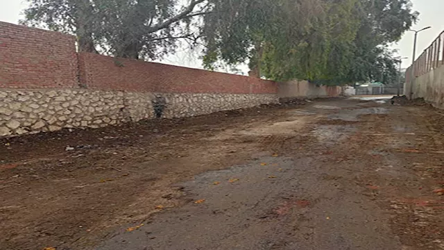 طريق الصرف بأرض اللواء