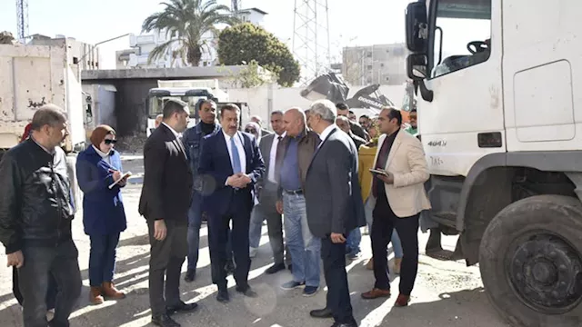 محافظ بورسعيد خلال جولته