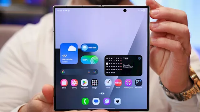 سامسونج Galaxy Z Fold 8 القابل للطي