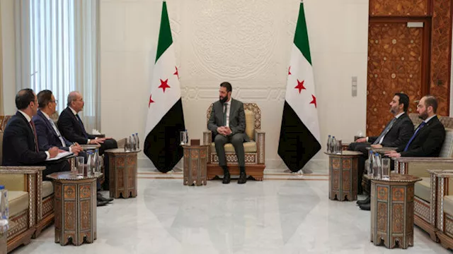 استقبل الشرع، وزير الخارجية الأردني أيمن الصفدي