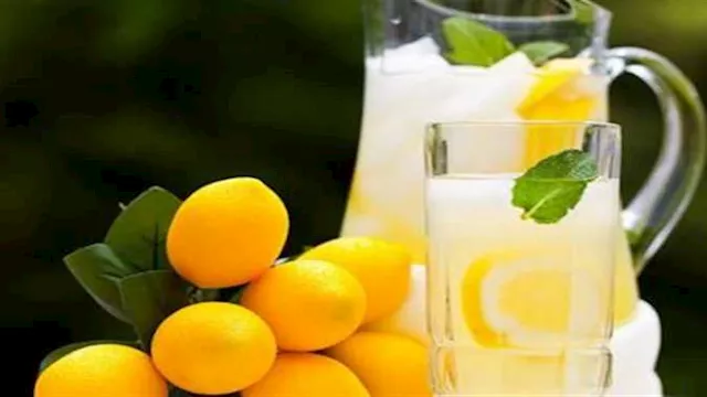 فوائد  عصير الليمون بالنعناع 