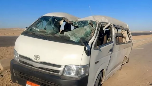 تهشم السيارة الميكروباص إثر الانقلاب 