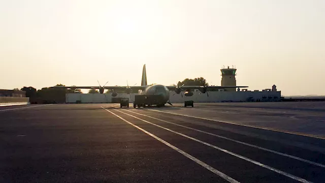 قاعدة المنهاد العسكرية في الإمارات