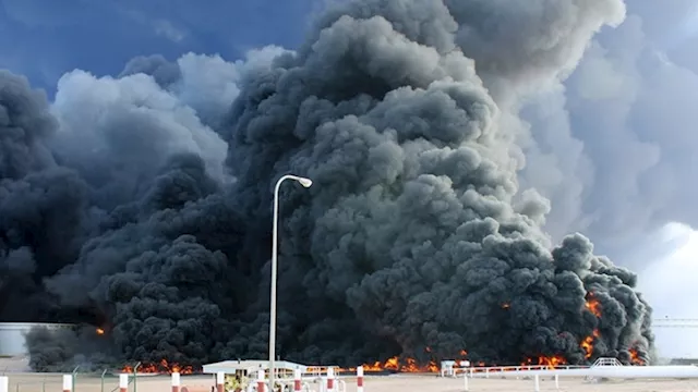 قصف منشآت النفط والغاز في إيران