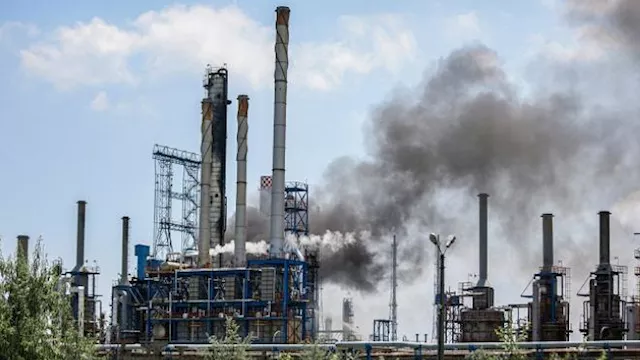 حريق مصفاتي الأحمدي وعبدالله في الكويت