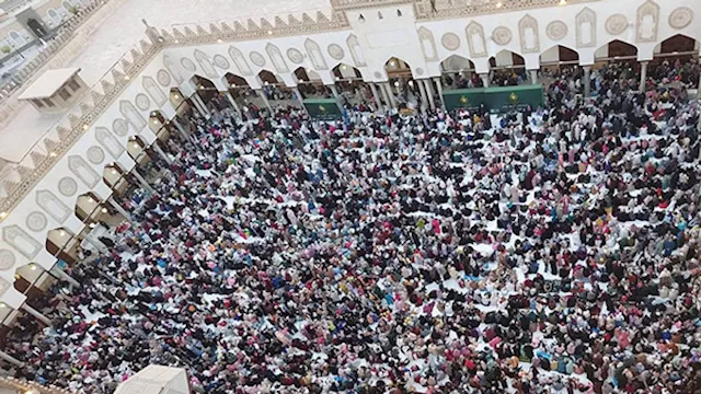 صلاة عيد الفطر بالجامع الأزهر 