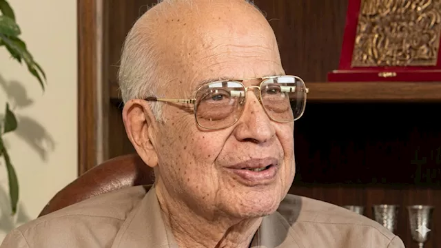 عصمت عبد المجيد وزير الخارجية الأسبق