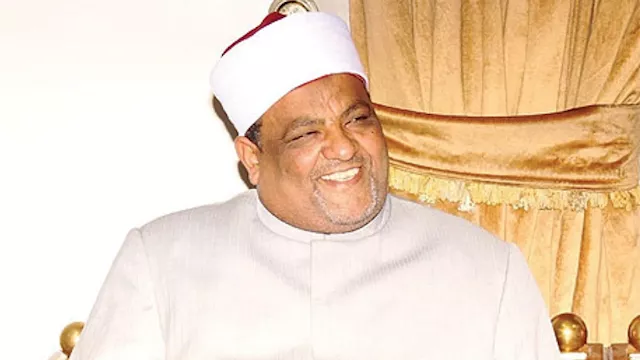  الدكتور عباس شومان