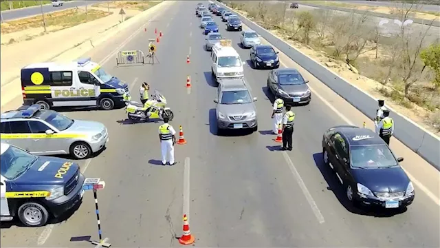 المرور يضبط 100 ألف مخالفة ويكشف 61 حالة تعاطٍ للم