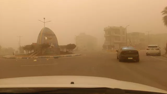 عاصفة ترابية