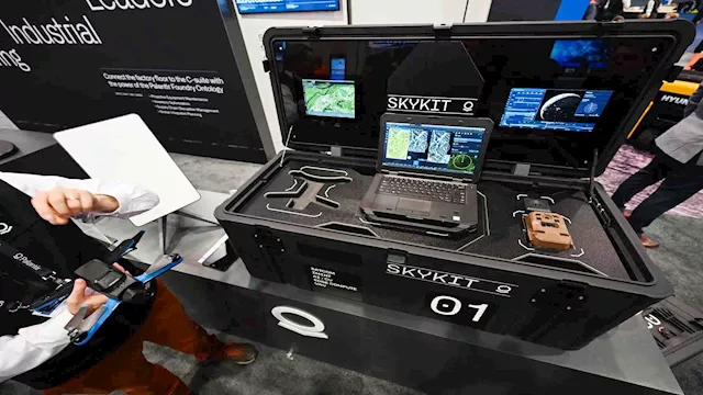 شركتي Anduril Industries وPalantir Technologies