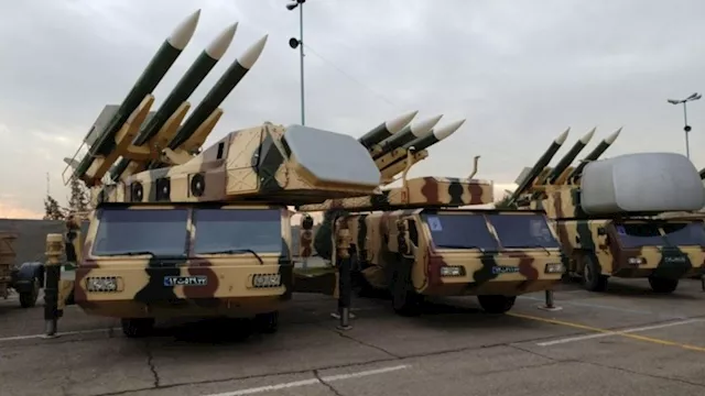 الدفاعات الكويتية تتصدى لـ46 درون إيرانية