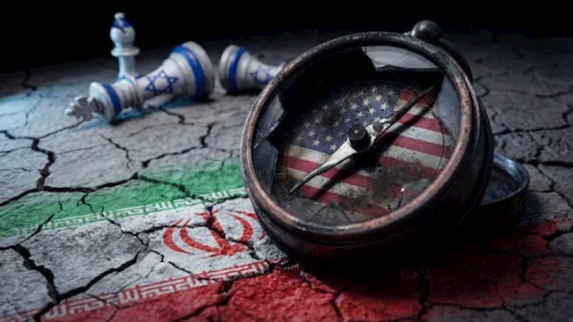 حرب إيران وتغيير النظام العالمي (AI)