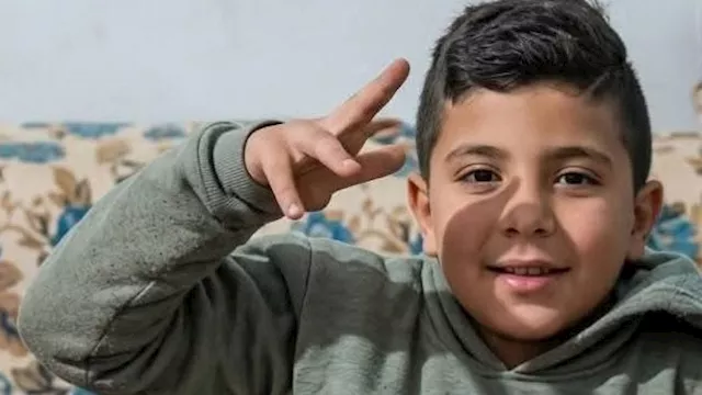 الطفل محمد هيثم فتحى بعد عودته لاحضان أسرته