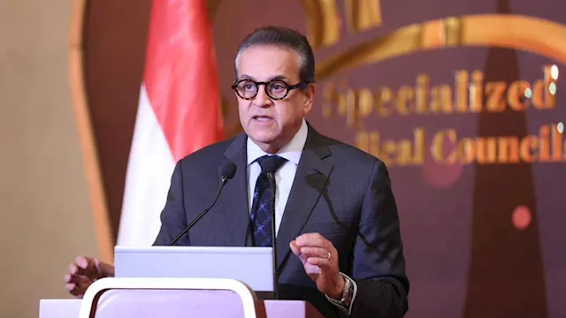 الدكتور خالد عبدالغفار وزير الصحة