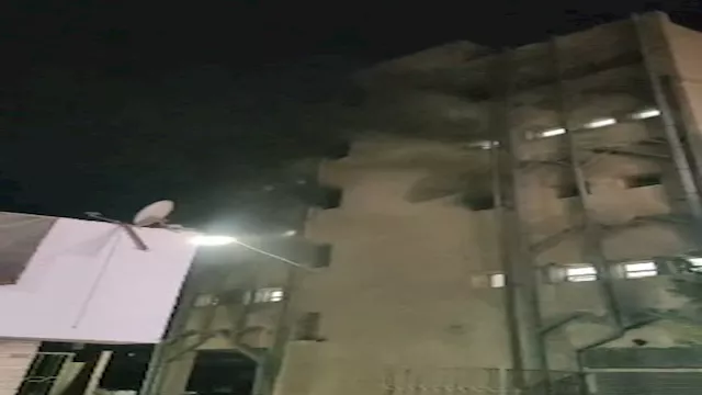 حريق عيادة التأمين الصحي بالأميرية