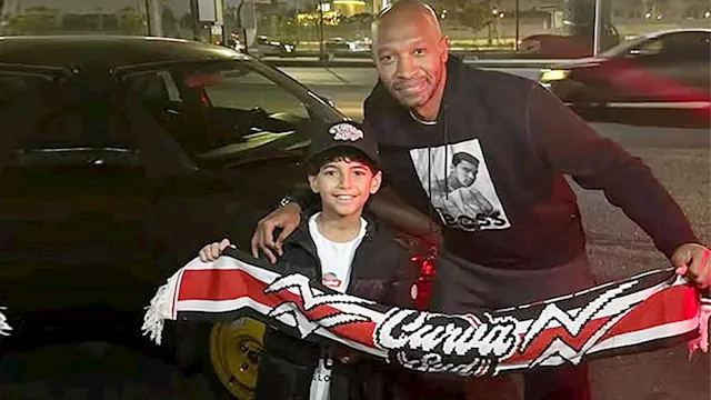 شيكابالا يلتقي بطفل صحاب الأرض