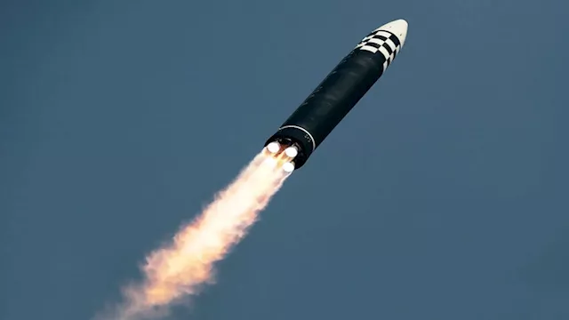 صاروخا باليستيا