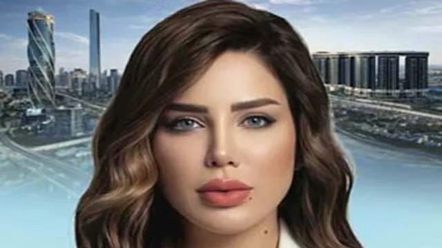 الاعلامية منى العمدة