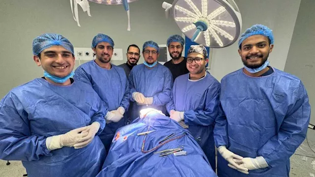 الفريق الطبي