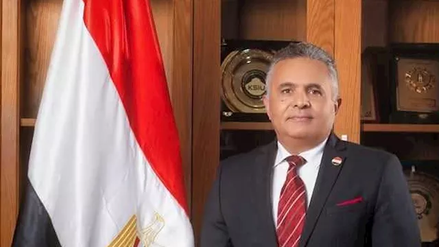 الدكتور أشرف حنيجل