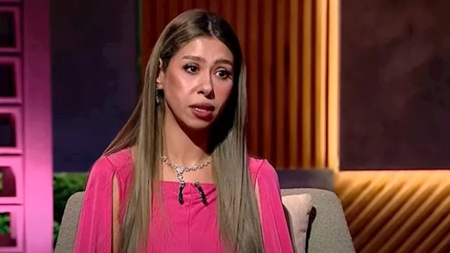  المطربة إيناس عز الدين