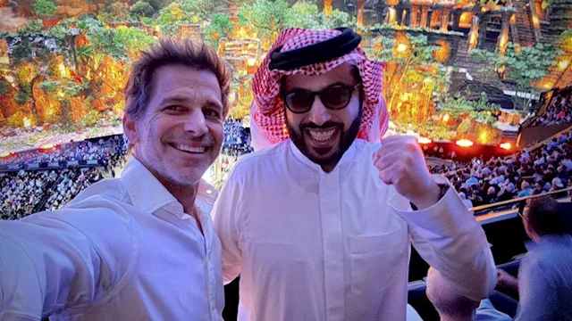 زاك سنايدر مع تركي آل الشيخ في أحدث ظهور