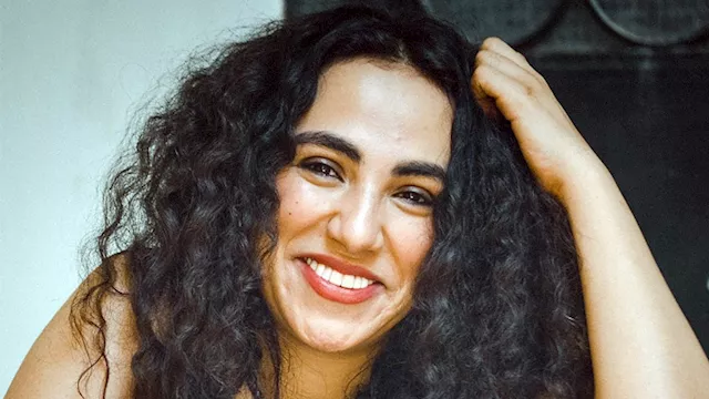 الفنانة زينب غريب