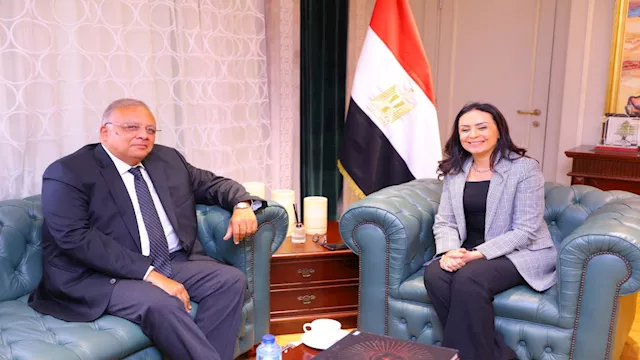 مايا مرسي والدكتور أحمد إيهاب جمال الدين