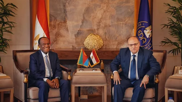 لقاء رفيع المستوى بين هيئة الدواء ووفد حكومي إريتر