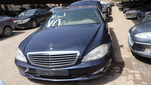 مزاد سيارات مطار القاهرة