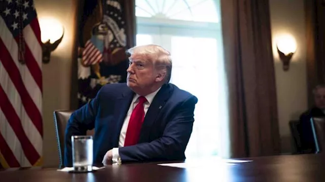 شعبية ترامب تتراجع إلى 37% 