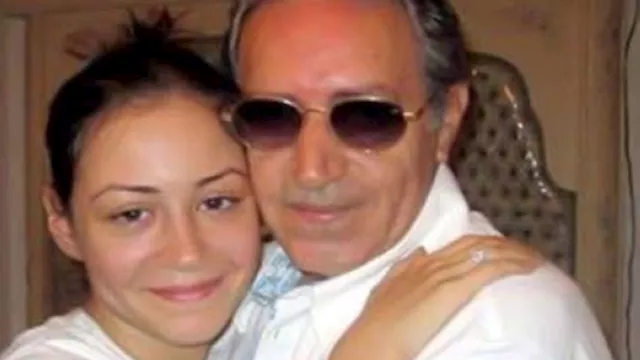 منة شلبي ووالدها