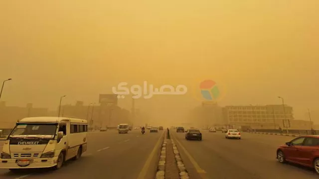 عاصفة ترابية