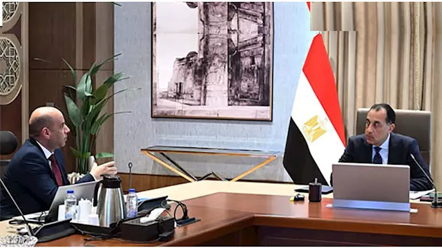 مدبولي يتابع خطط وزارة العمل