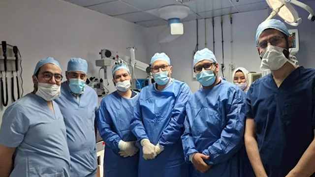 الفريق الطبي