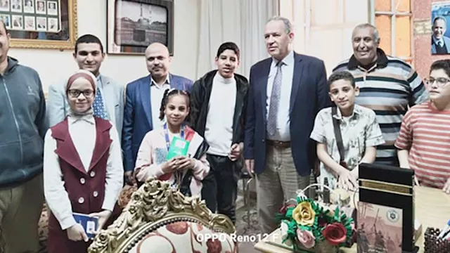 طالب بإعدادية عزبة نصار يفوز بتحدي القراءة العربي 