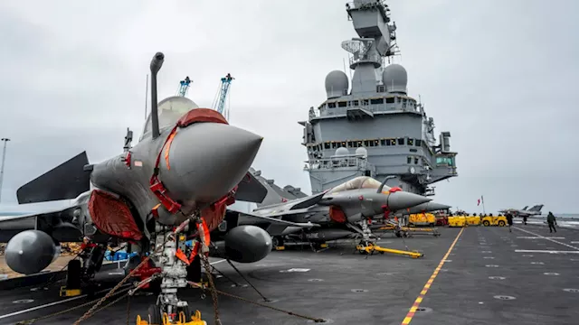 حاملة طائرات