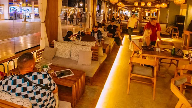 المطاعم السياحية