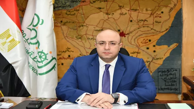 د محمد هانئ غنيم محافظ الفيوم