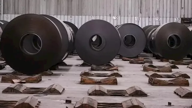 إيران تعلن حظر تصدير منتجات الصلب